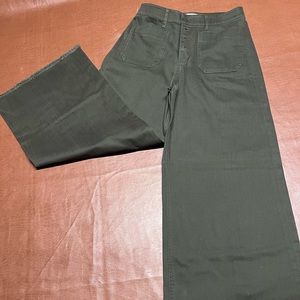 Elizabeth and James brand green Pants size 27
